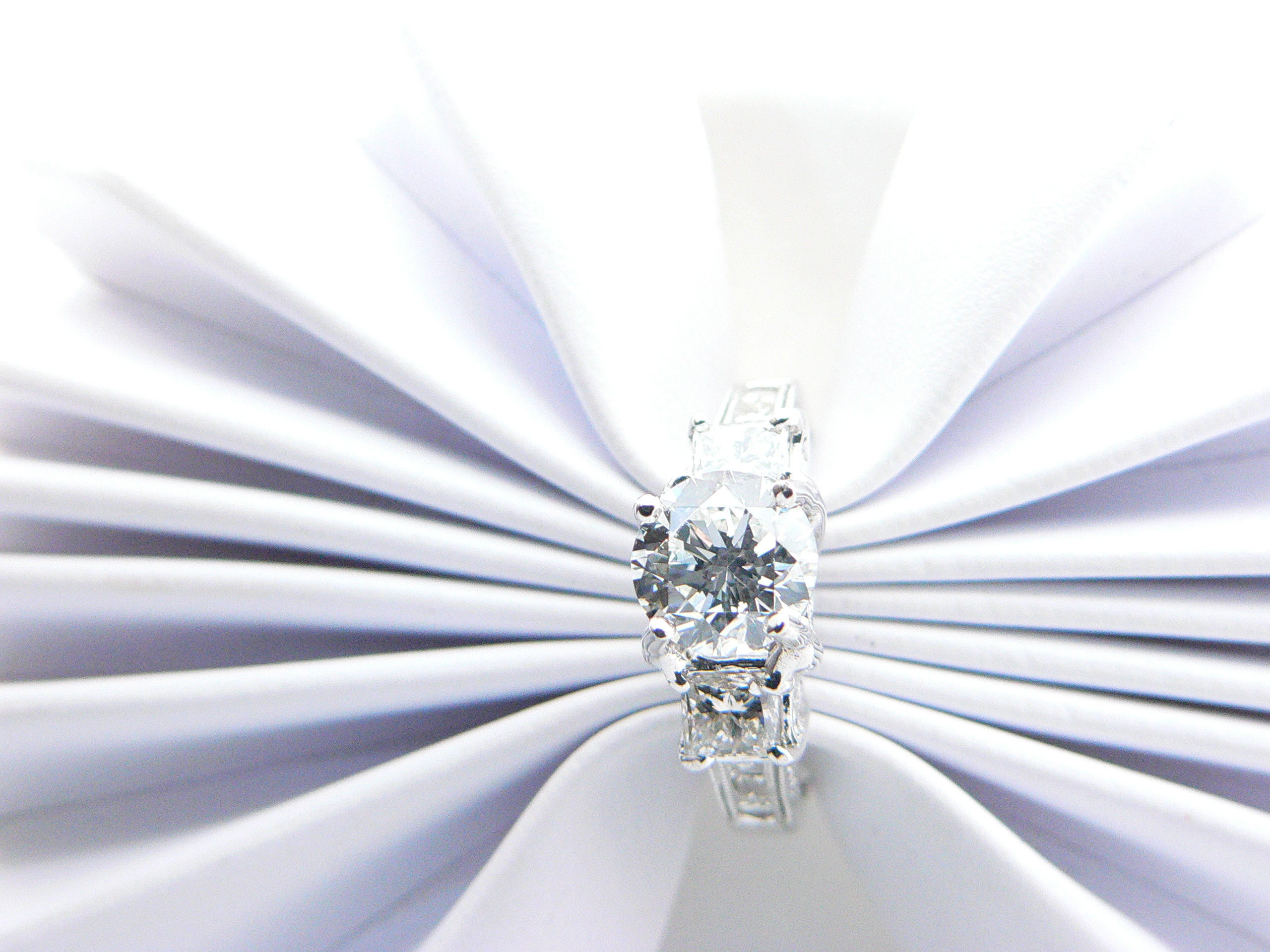 Round Diamond Center Stone Engagement Ring.