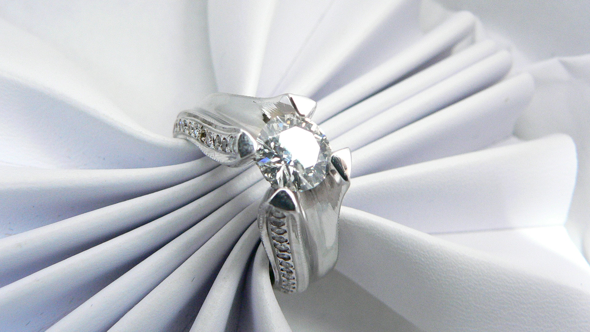 Diamond engagement Ring detroit metro area